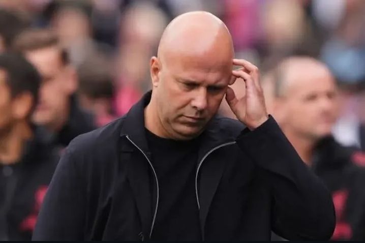 Komentar Arne Slot Usai Kalah dari Manchester United: Kami Terbuang Banyak Peluang