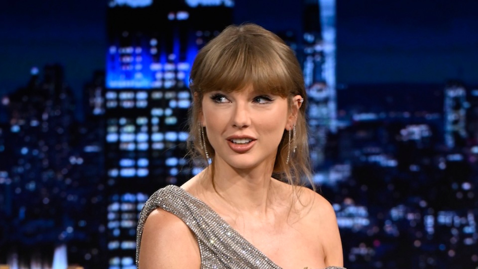 Taylor Swift Sparkles in $2K Crystal-Embellished Dress on 'The Tonight Show'