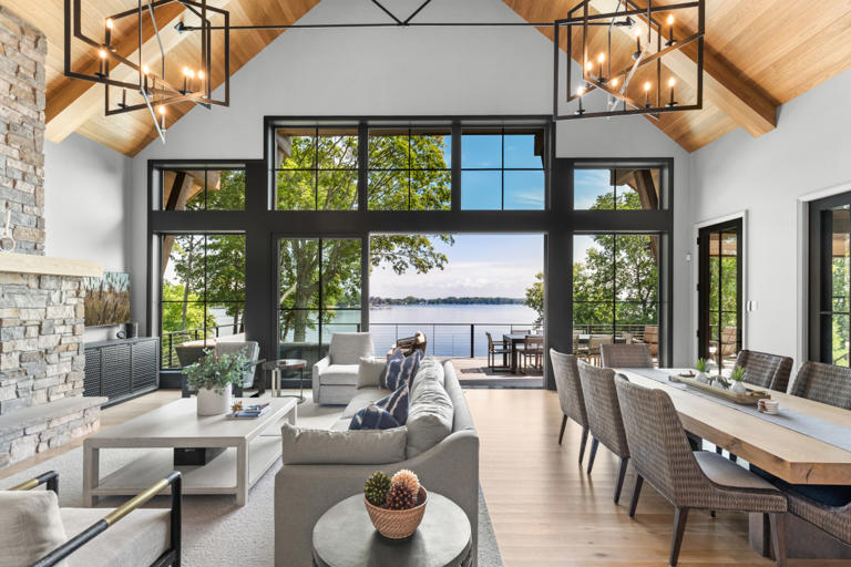 Orono mansion in the heart of Lake Minnetonka hits market for $7.5M
