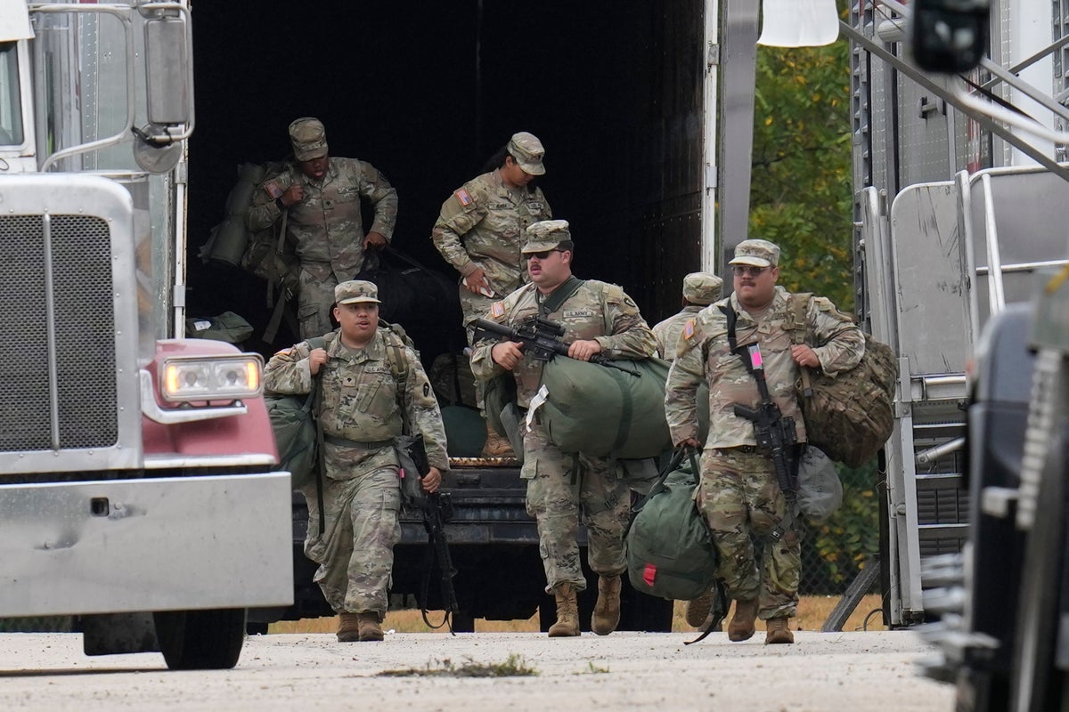 Texas National Guard members arrive in Illinois despite lawsuit and ...