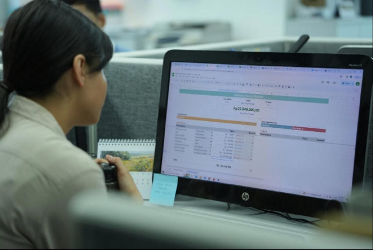 Contoh Slip Gaji Template Excel untuk Perusahaan, Tinggal Copy Paste Saja!