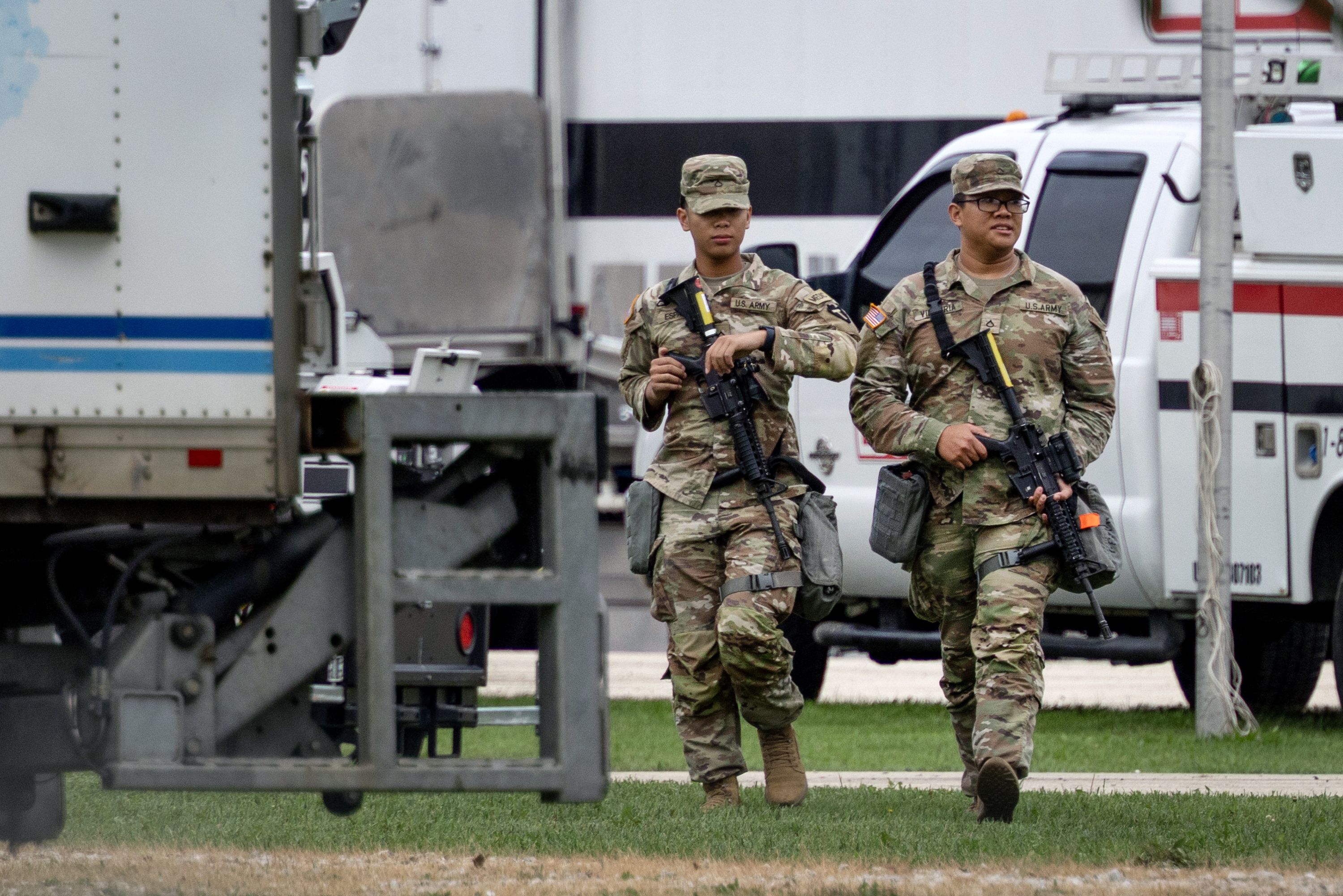 Photos: Texas National Guard troops arrive in Chicago area for Trump ...