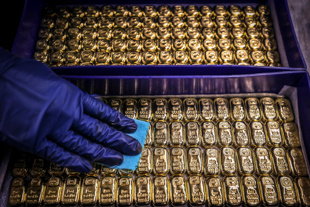 Harmony Gold's earnings rise on higher gold prices