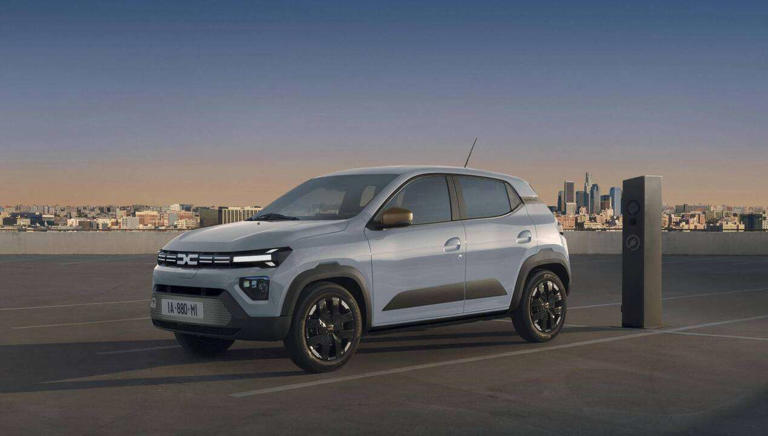 dacia-spring-2025-pi-potenza-autonomia-e-comfort-per-la-city-car