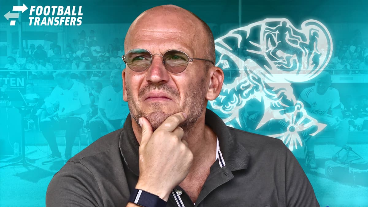 Pikante onthulling bij Ajax over verstoorde relaties tussen staf en ...