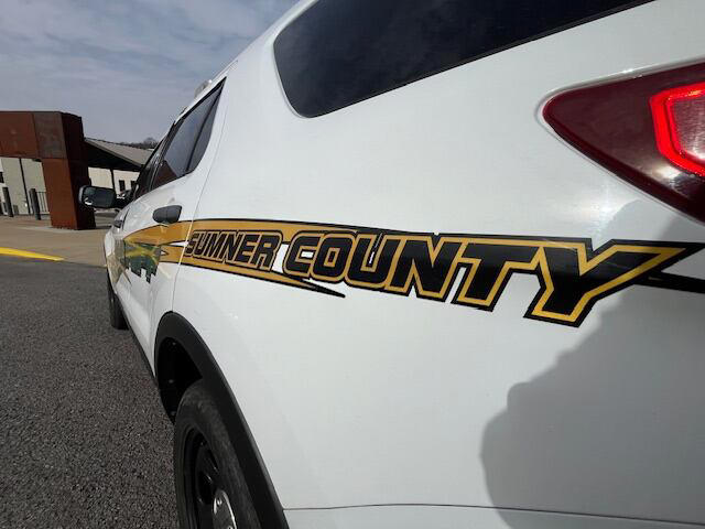 Man arrested for hit-and-run, stealing equipment from Sumner County farm