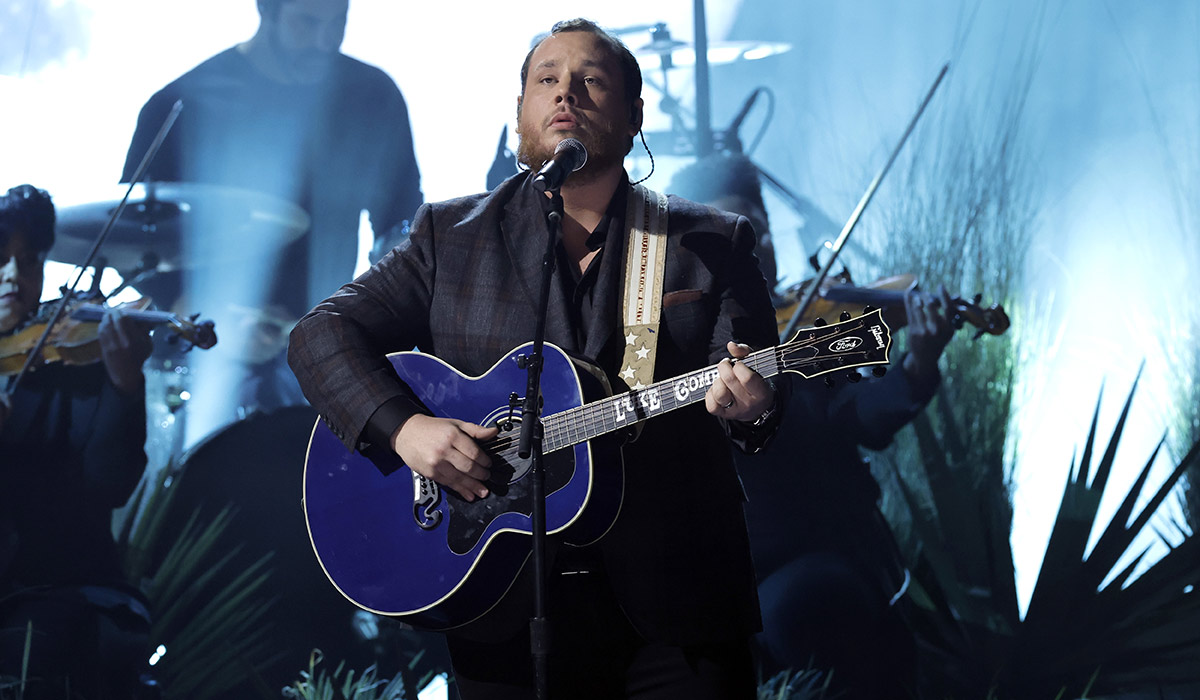 tickets-go-live-for-luke-combs-the-country-music-star-headlining-slane