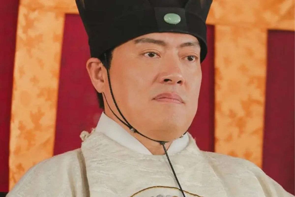 Sao phim Ngự trù của bạo chúa lên tiếng khi bị chỉ trích