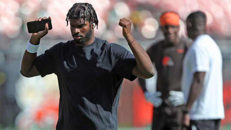 Browns would be doing Shedeur Sanders a disservice by making him QB2  against Steelers