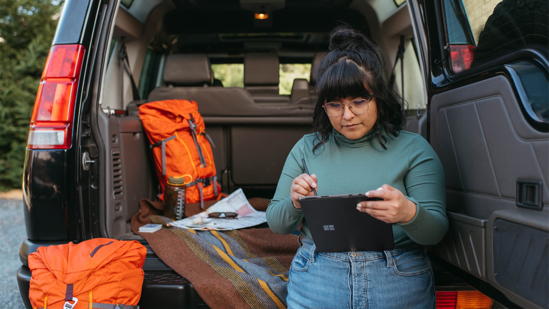 20 Useful Tools You Need In Your Car At All Times