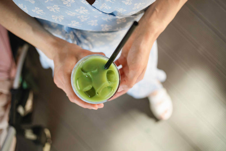 What happens to your body when you drink too much green tea