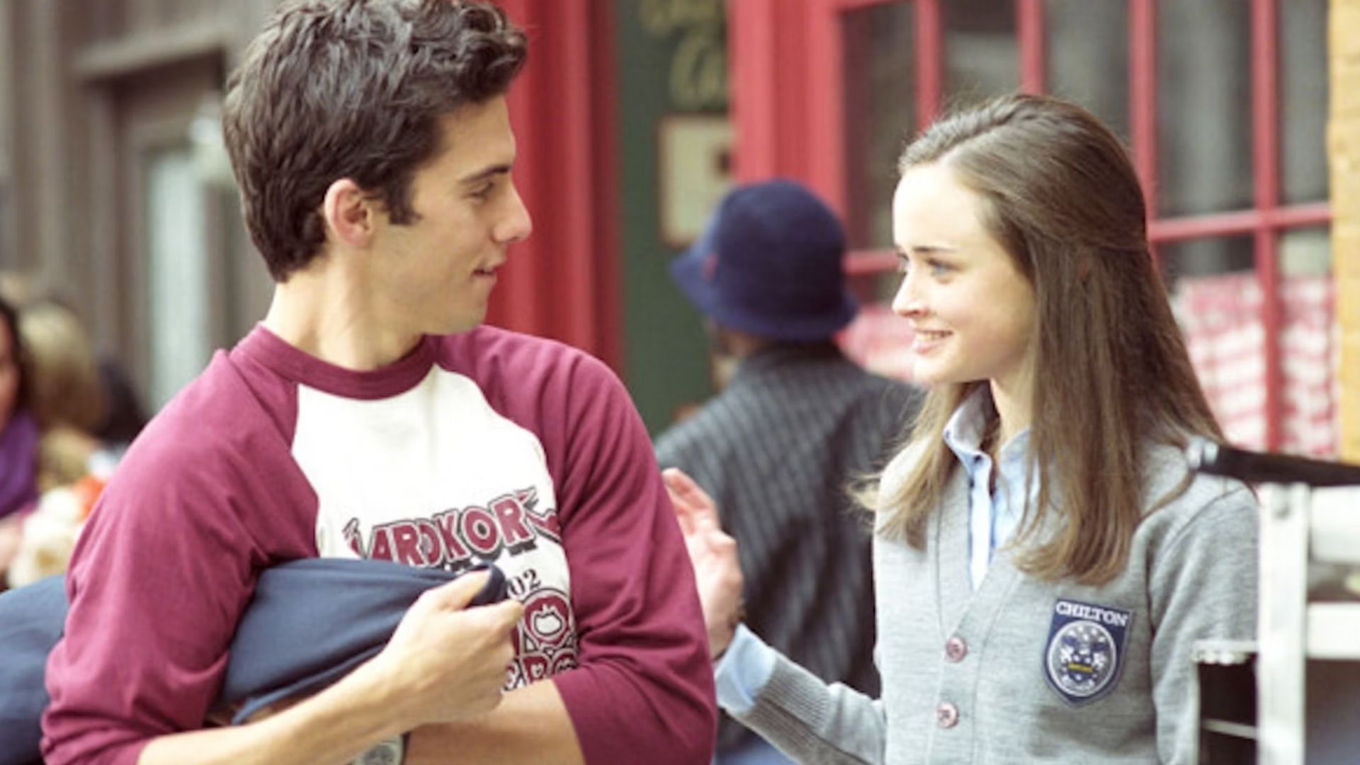 25 ‘Gilmore Girls’ BehindtheScenes Facts Every Fan Should Know