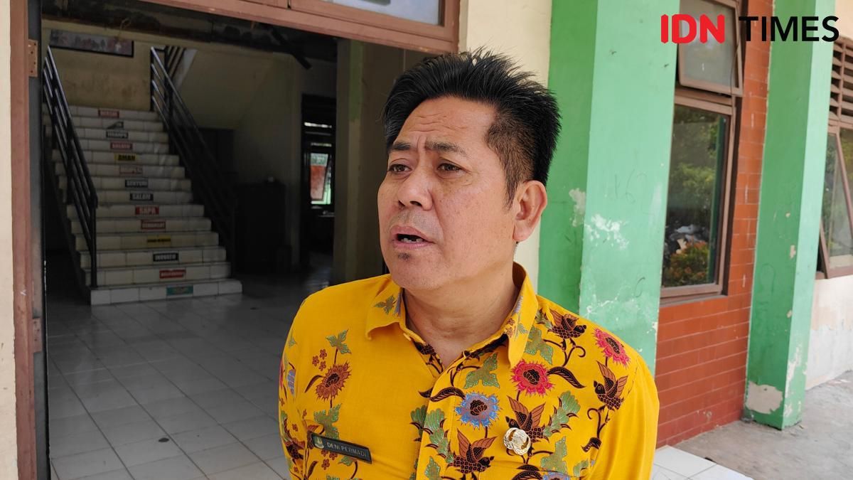 SMP 62 Bekasi Rusak Parah, Plafon Ambruk Berulang 3 AA1O8Ado