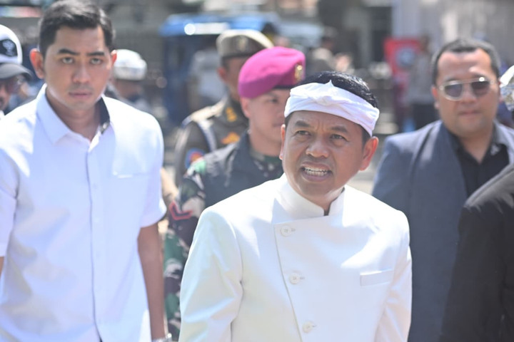 KDM Usulkan Jalur Kereta Listrik Padalarang-Cicalengka Selesai 2027