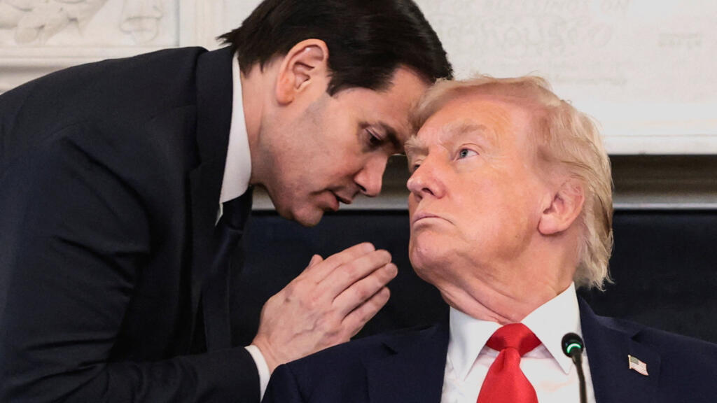 El secretario de Estado de Estados Unidos Marco Rubio y el presidente Donald Trump (foto de archivo, ilustración).