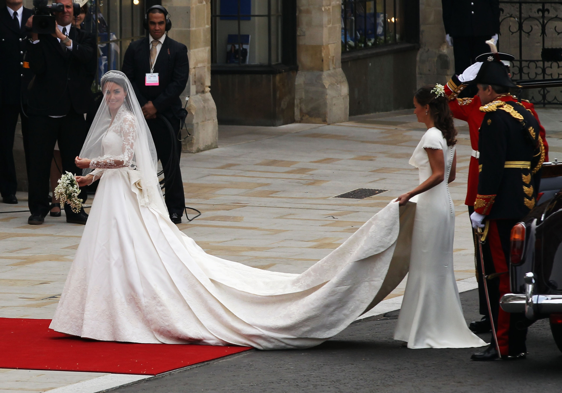 Which royal had the most stunning wedding dress?