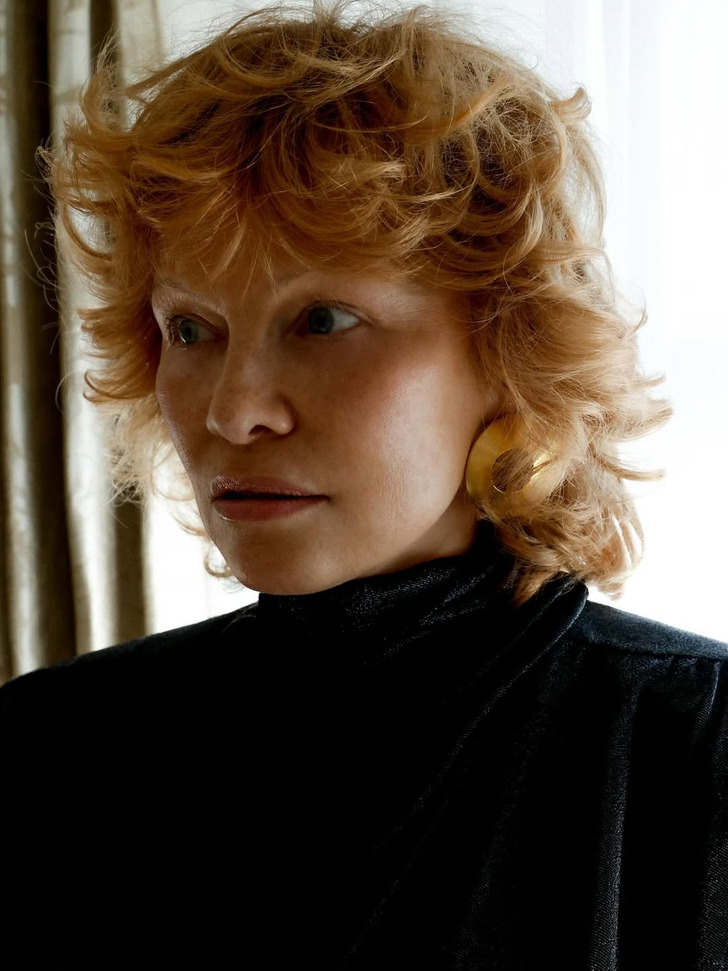 “She’s In a New Era!” Pamela Anderson’s Latest Look Sparks Heated Controversy