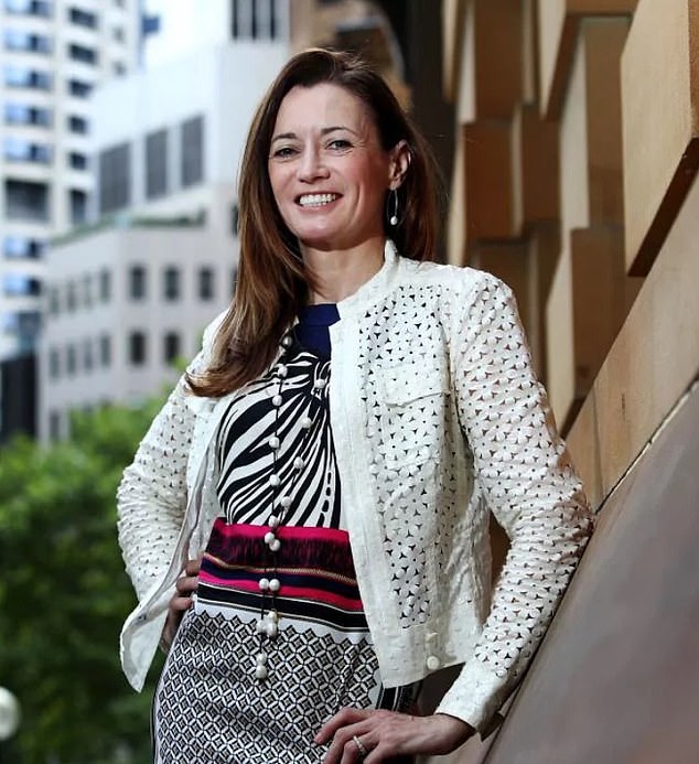 'Betrayed' workers file £3.5bn lawsuit against bosses over shares drop