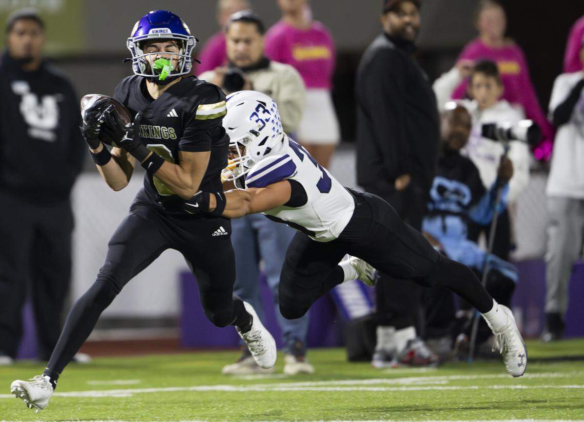 Week 9: AP, TNT, coaches poll Top 10 football rankings in Washington