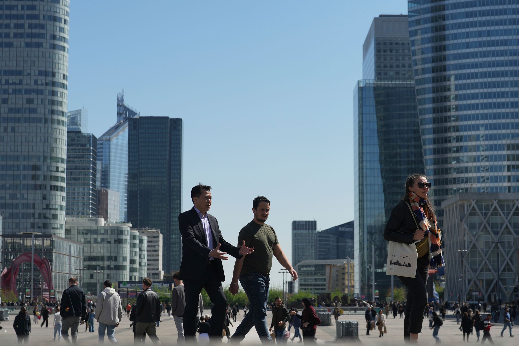 Frankreichs Wirtschaft kann aufatmen, nachdem die Regierung zwei Misstrauensvoten überstanden hat. (Archivbild)