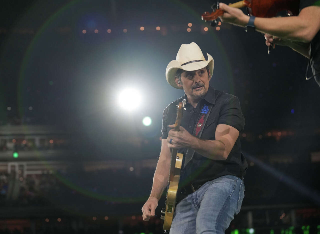 San Antonio rodeo adds country stars to concert lineup
