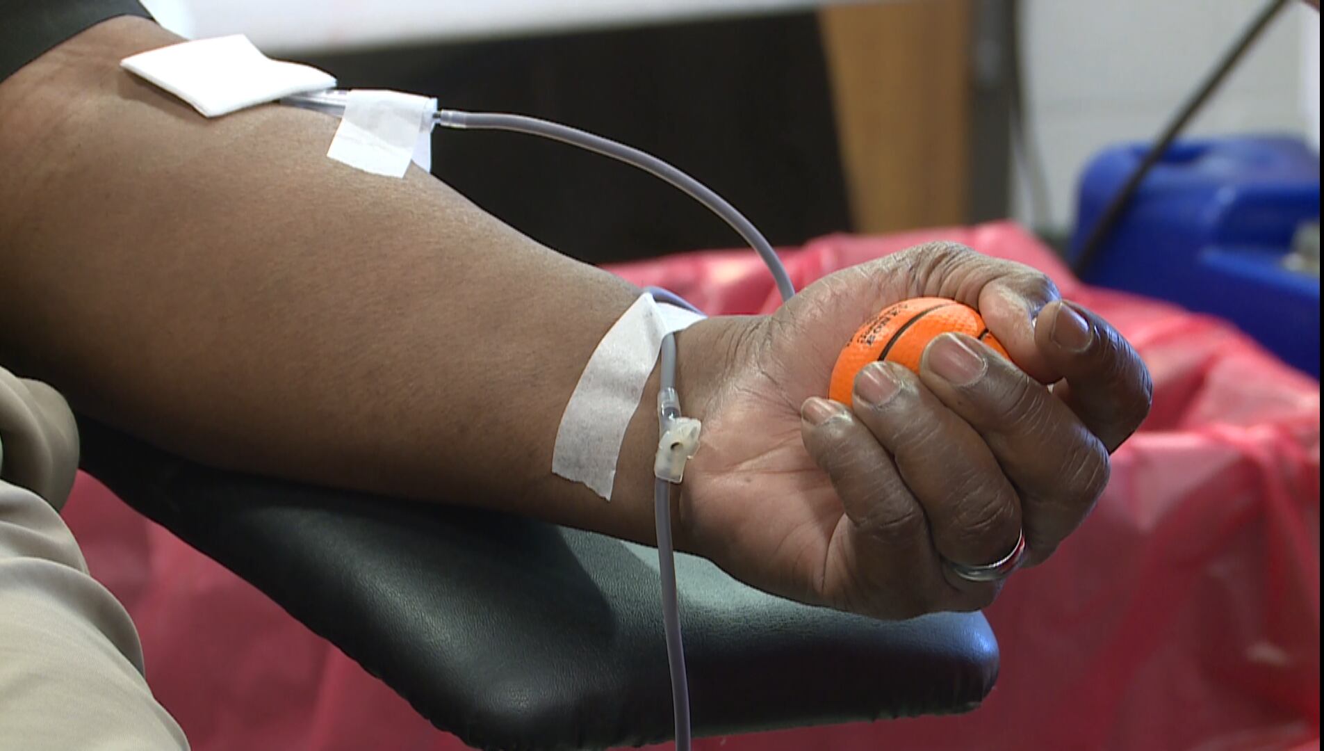 Blood Drive in Hérisson: Urgent Call for More Donors After Low Turnout