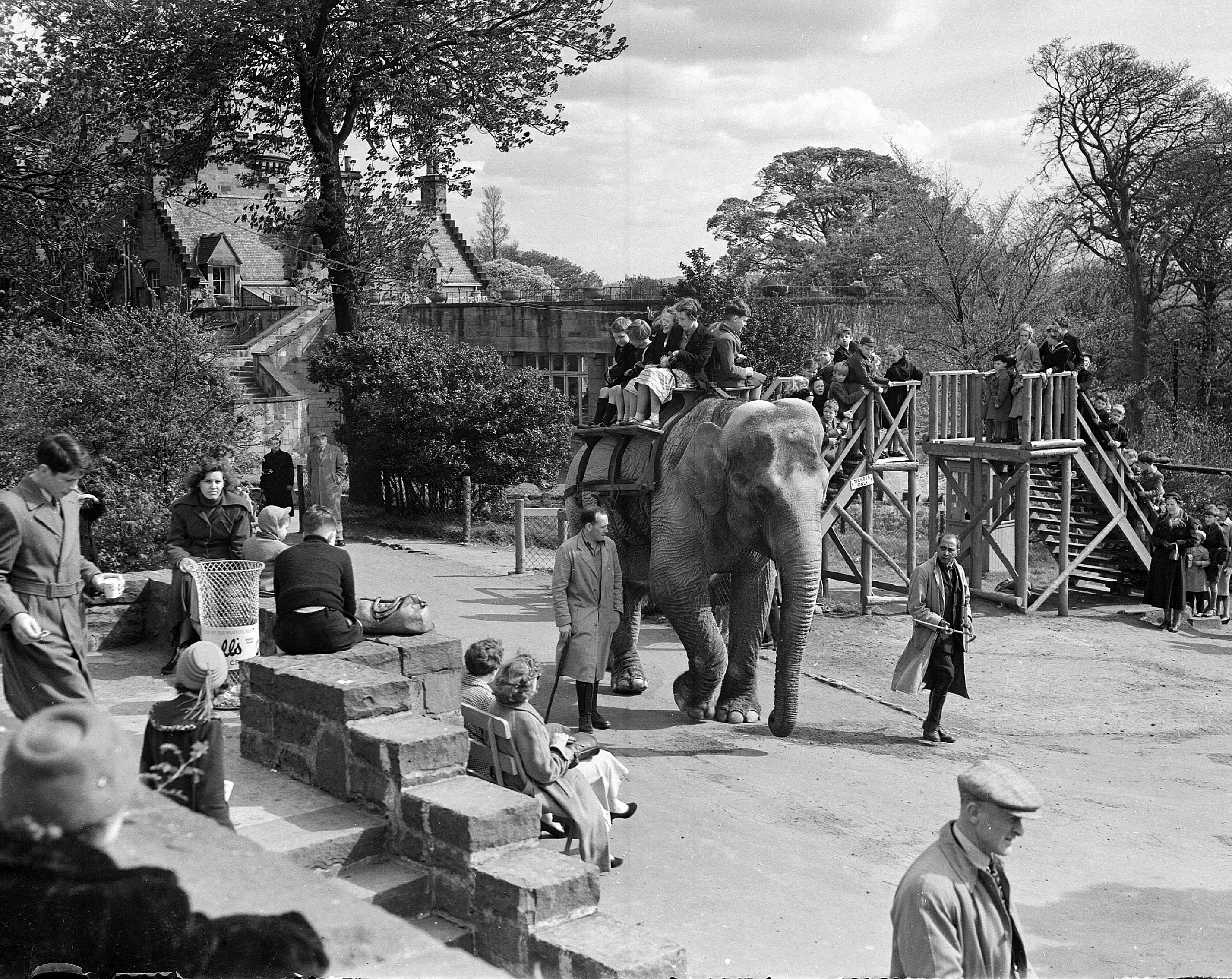 Scotland in 1957: Here are 25 incredible photos of Scottish life nearly ...