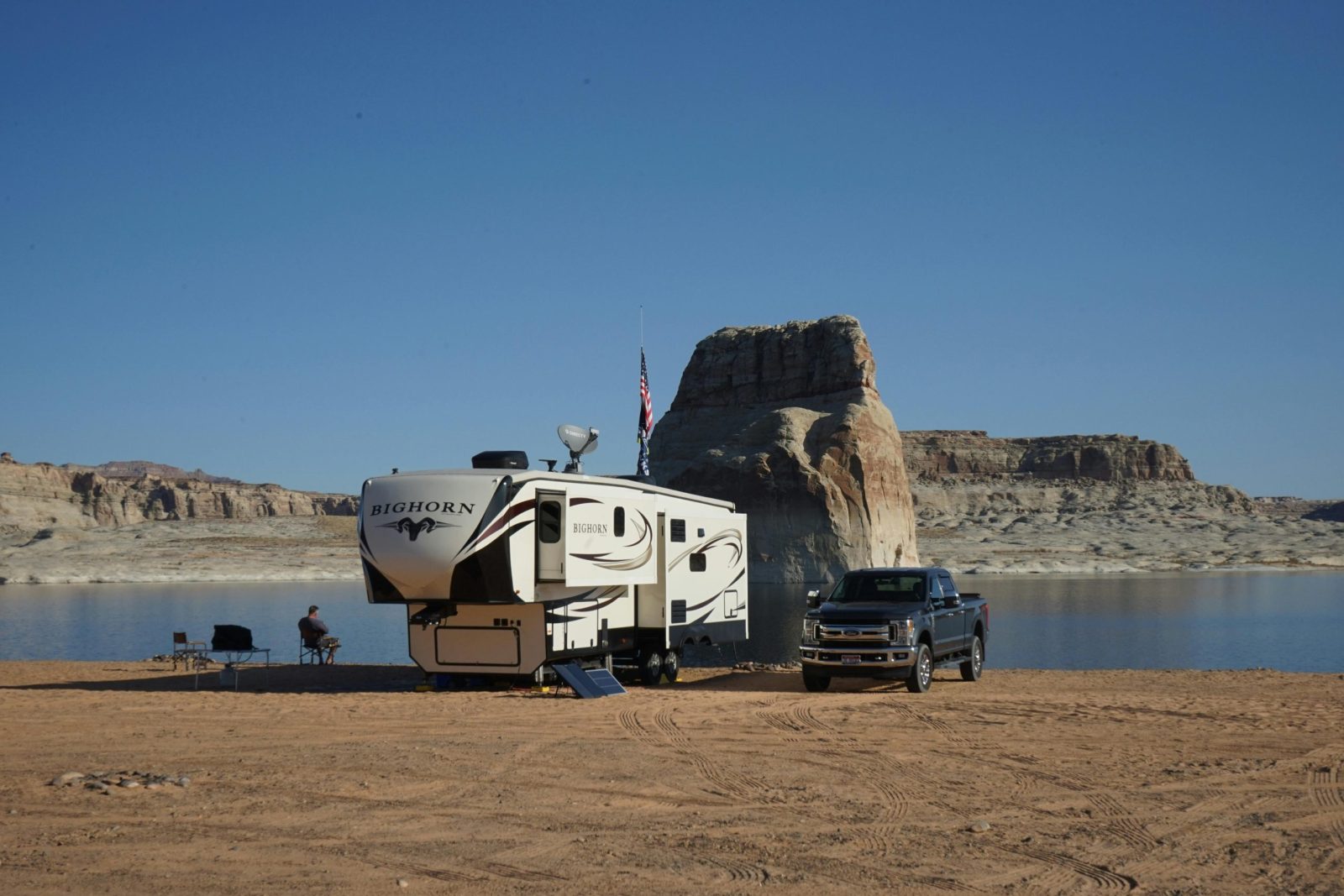 20 Smart Hacks to Revamp Your RV for Comfort and Style