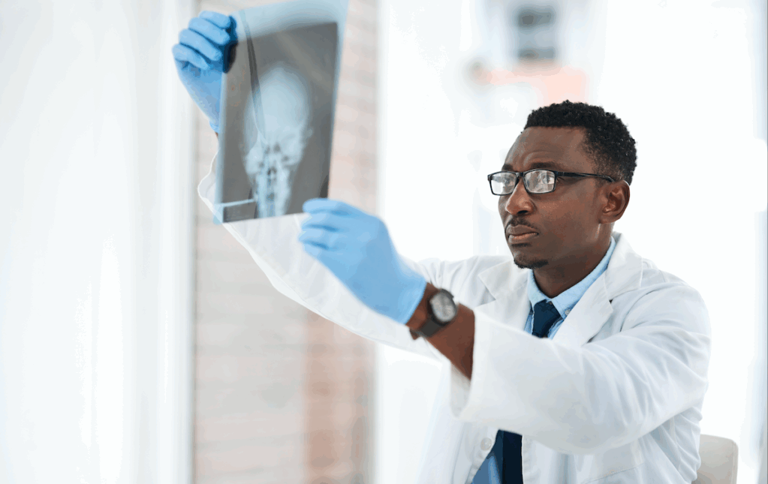 Je suis cardiologue et ce médicament courant est "à éviter", il peut ...