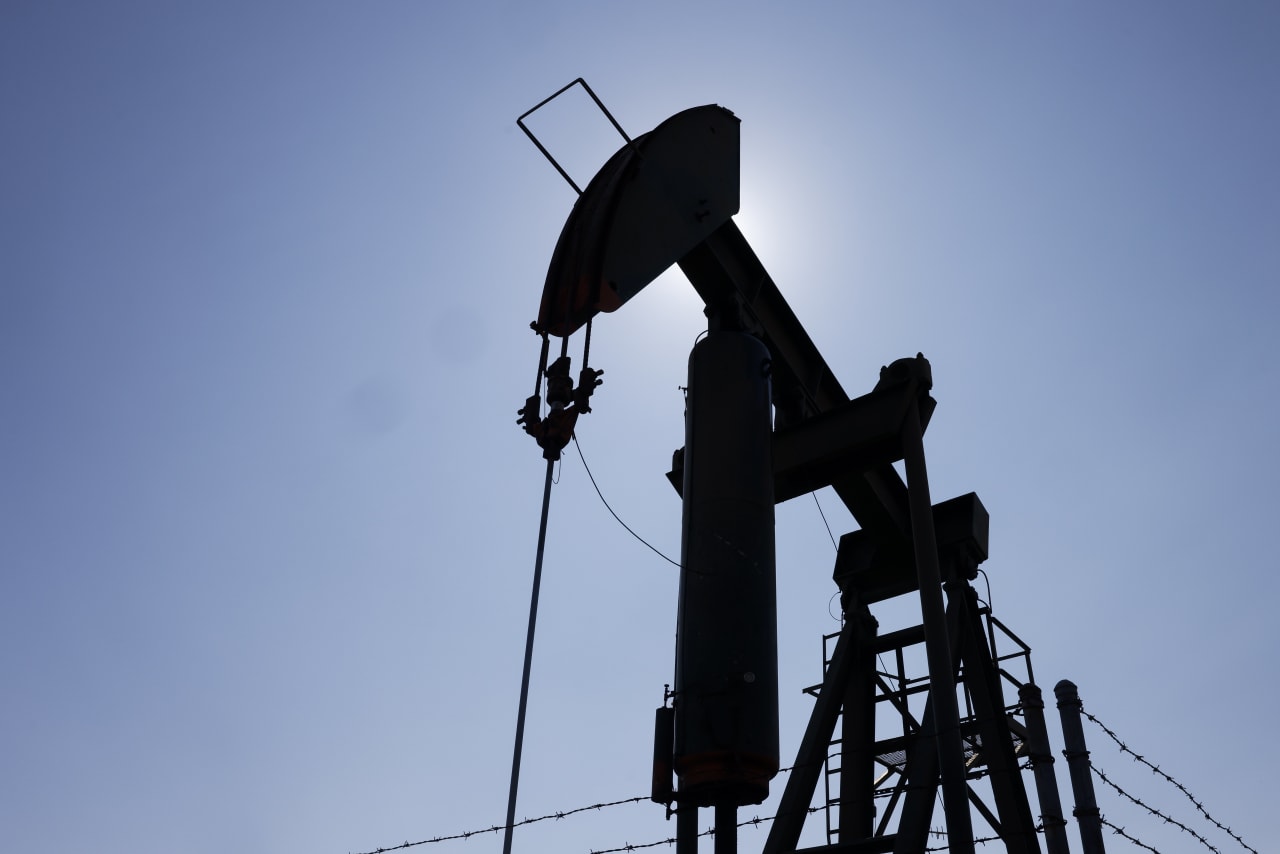 Oil Prices Drop to the Lowest Level in Nearly Five Years