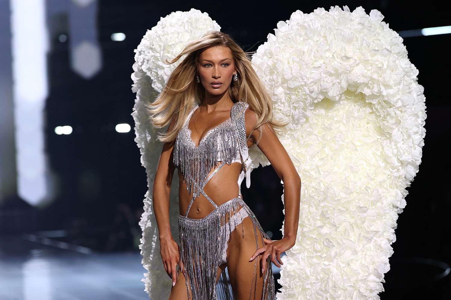 victoria secret model salary - Ilustrasi 2