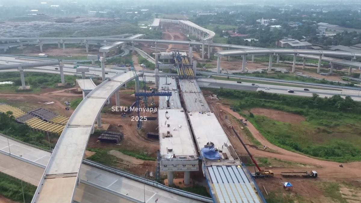 Progres Japek 2 Selatan: Simpang Susun Burangkeng Siap Terhubung, Girder dan Pilar Raksasa Terpasang