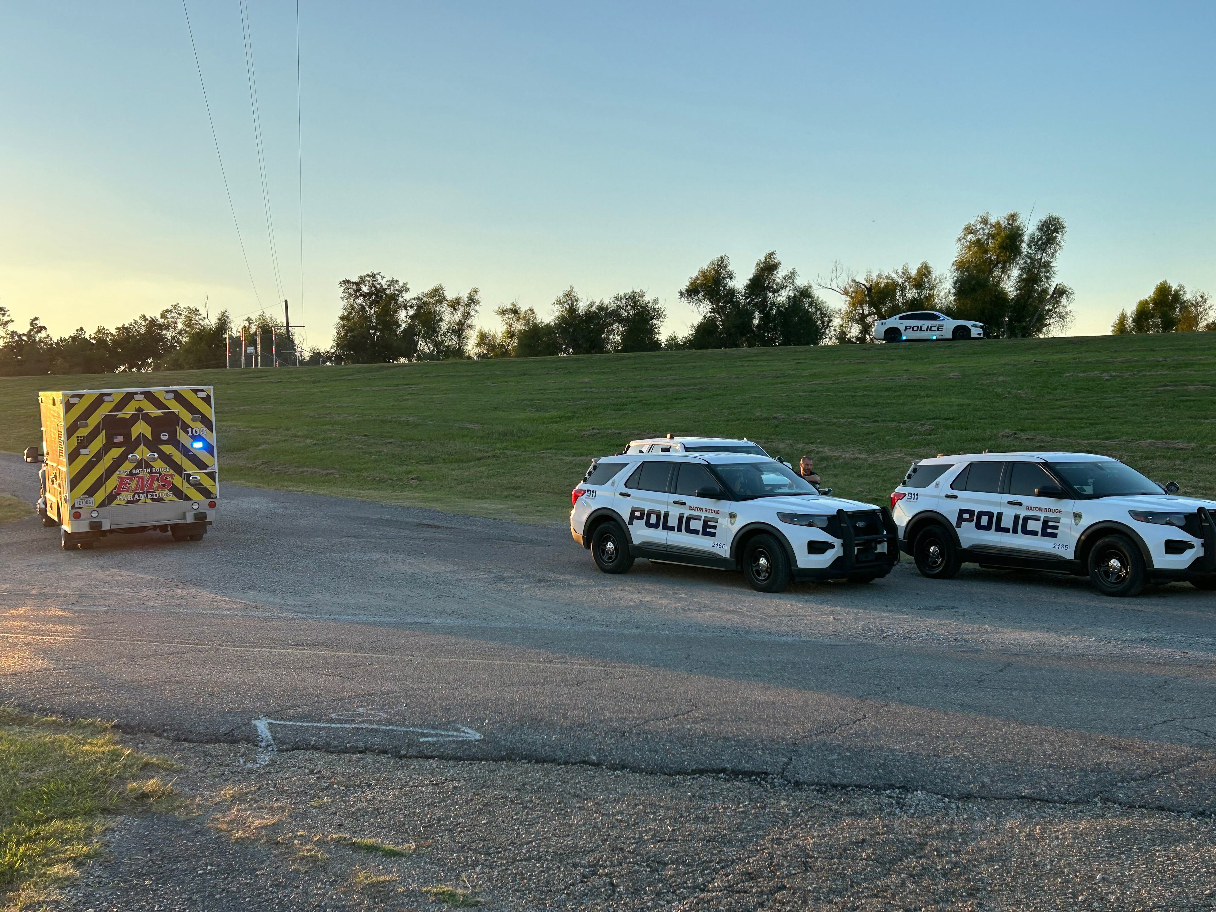 Search suspended after mayday call on Mississippi River near Baton Rouge