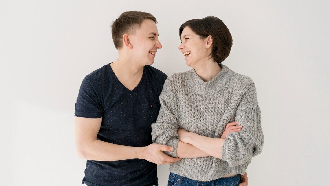 7 Keterampilan Sosial yang Membuat Anda Menarik dan Berbeda