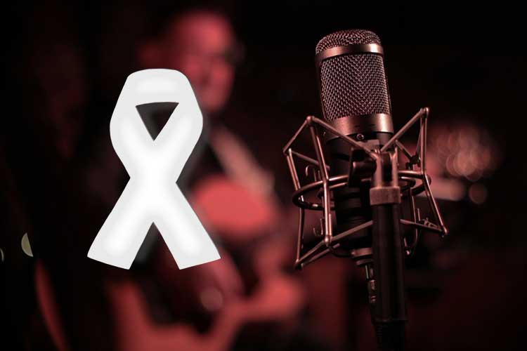 Banda perde querido vocalista após infecção: ‘Com profundo pesar’