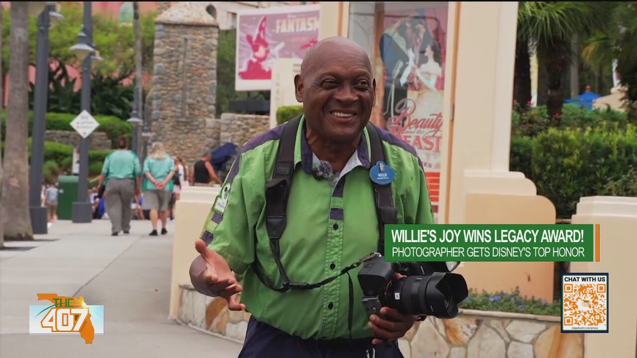 Viral Disney World photographer wins huge award