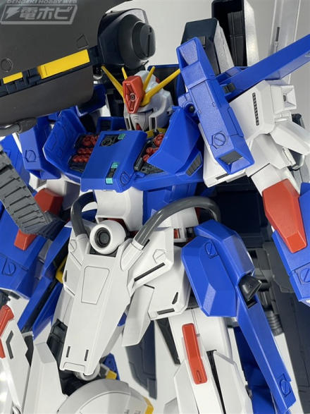 MG 新アストレイレッドフレーム（仮）、MG フルアーマーZZガンダム Ver