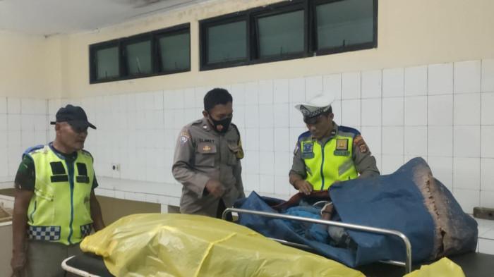 Berita Terkini: Truk Tronton Tabrak Enam Kendaraan di Cirebon, Dua Orang Tewas