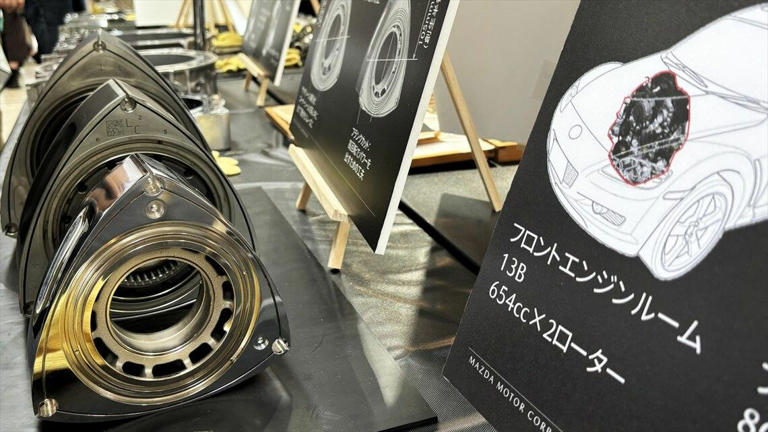 ロータリーエンジンの技術展示をはじめ、さまざまな“ロータリー推し”が感じられたマツダファンフェスタ（筆者撮影）