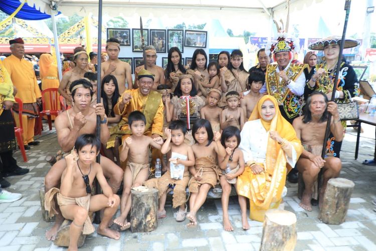 Jaga Hutan, Punan Batu Benau Raih Kalpataru 2024