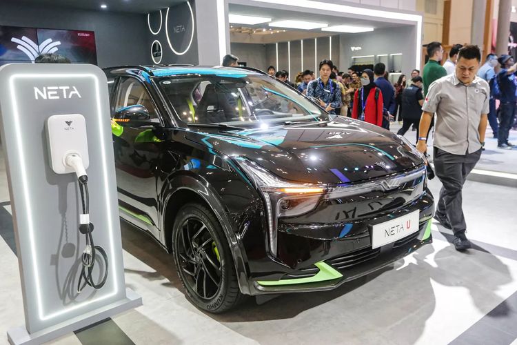 Lansia Bisa Kredit Mobil dan Motor Hingga 70 Tahun, Ini Penjelasan Bank Mandiri Taspen