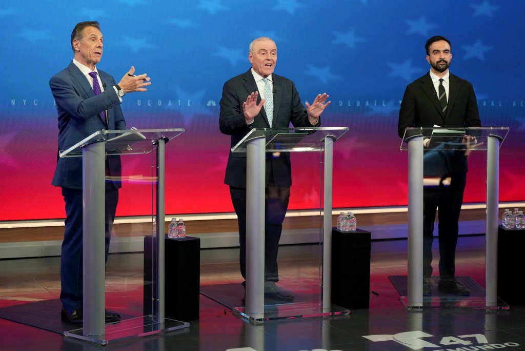 zohran-mamdani-snubs-kathy-hochul-on-debate-stage-sidesteps-endorsement