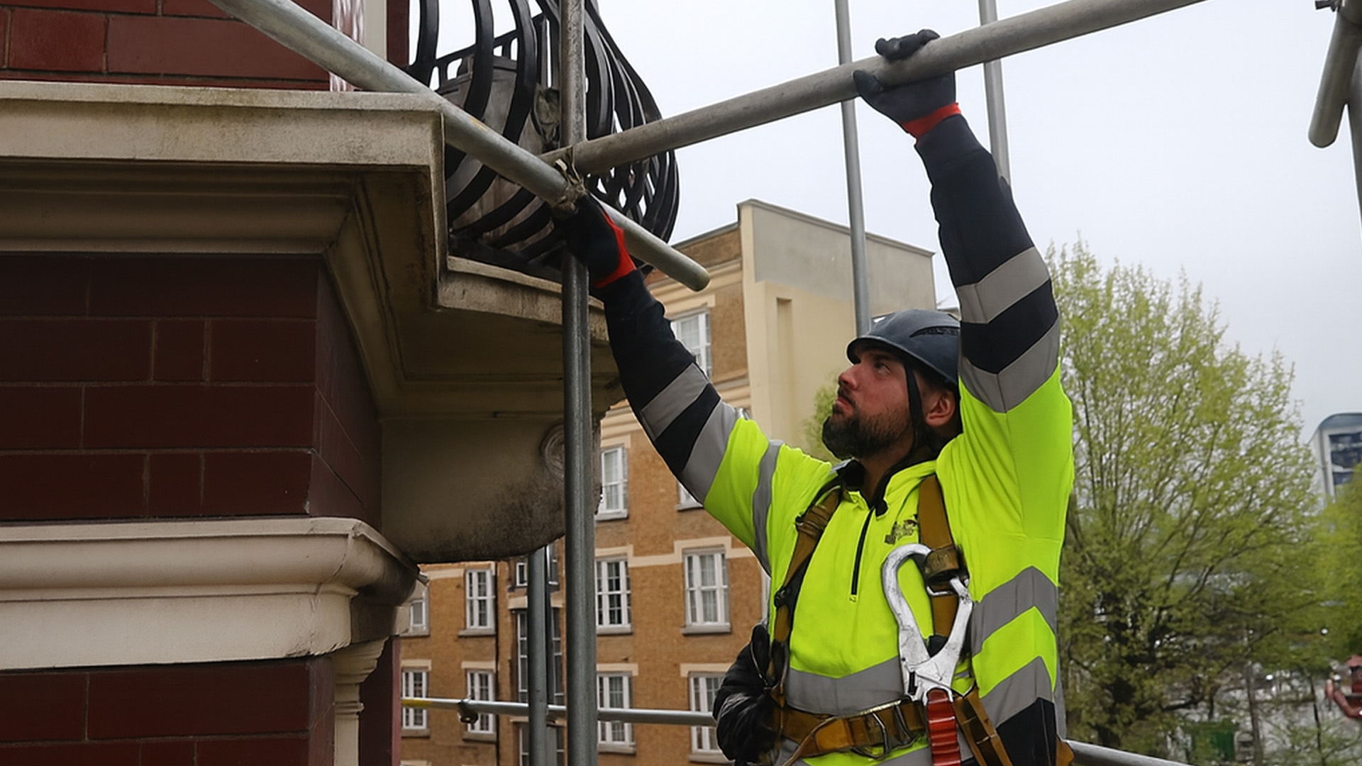 Scaffold Work in Norfolk and Tower Bridge