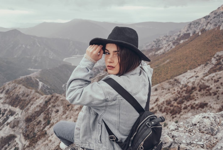 10 Things Wives Start Doing When They're Unhappy At Home