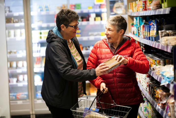 10 Simple Ways Retirees Spend Less In Their Day-To-Day Lives