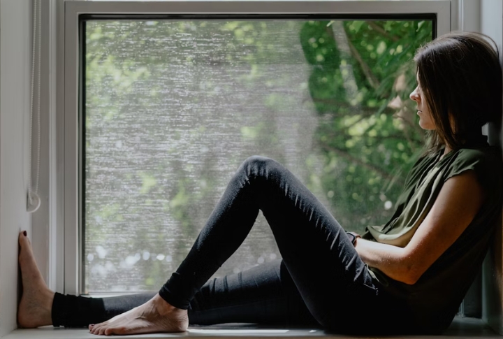 10 Things Wives Start Doing When They're Unhappy At Home