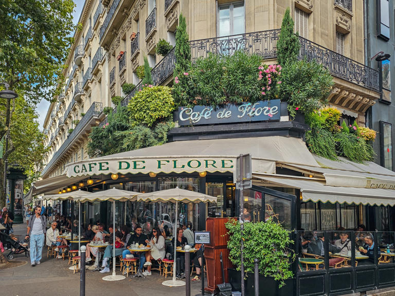 15 customs about dining out in France that surprise first-time tourists