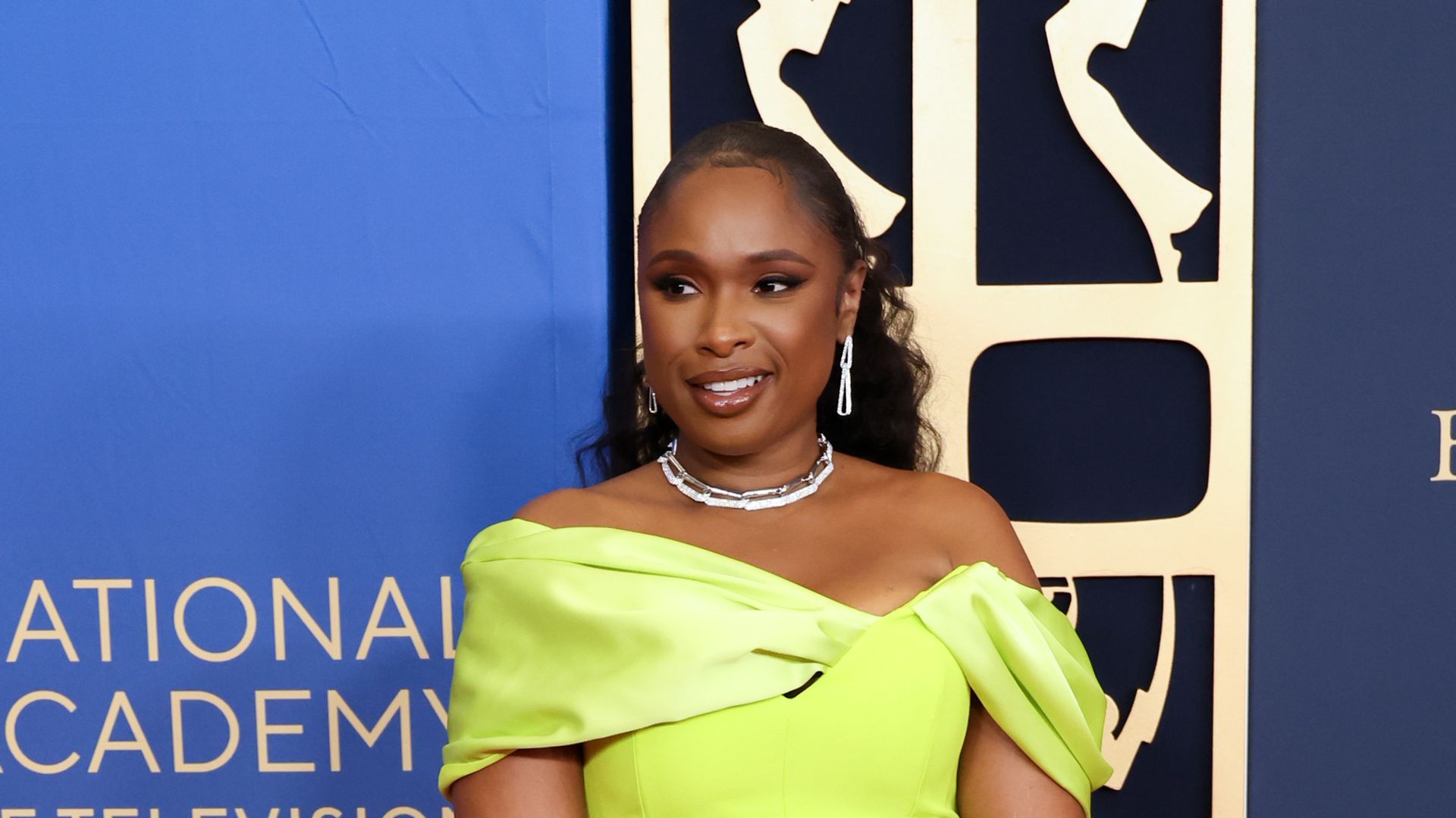 Daytime Emmy Awards Jennifer Hudson leads the best dressed on the red(02)