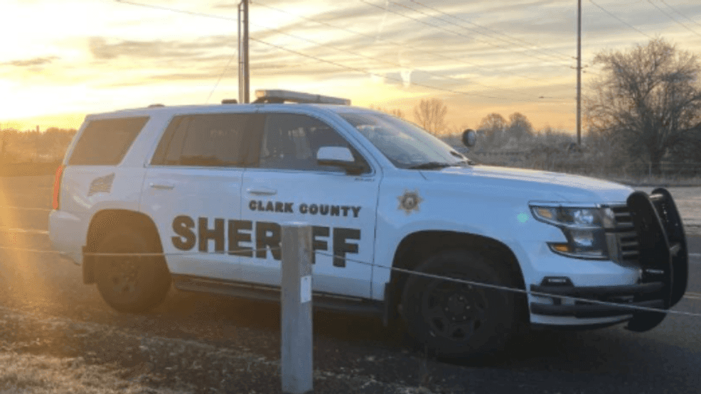 Deputies investigate murder-suicide at Vancouver 7-11