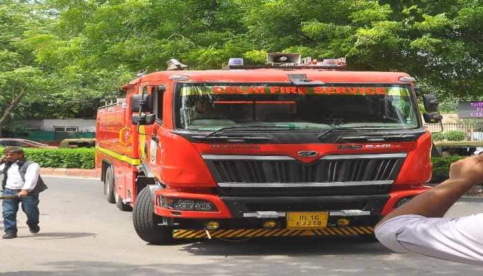 Massive Fire Erupts At Brahmaputra Apartments, Hosts Rajya Sabha MPs ...